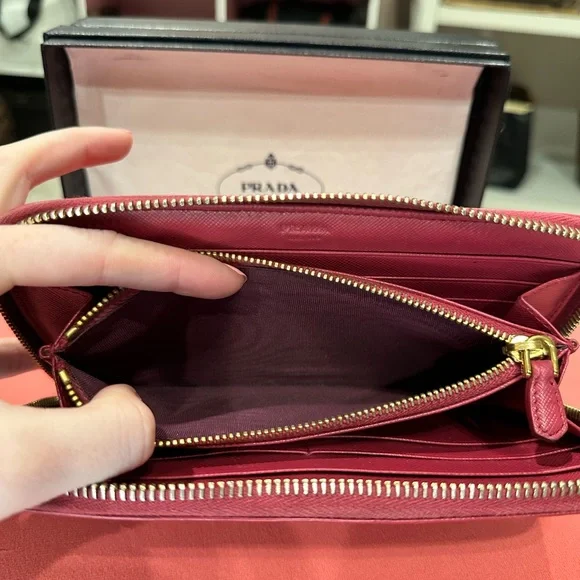 Prada Saffiano Zippy Wallet - Picture 9 of 15